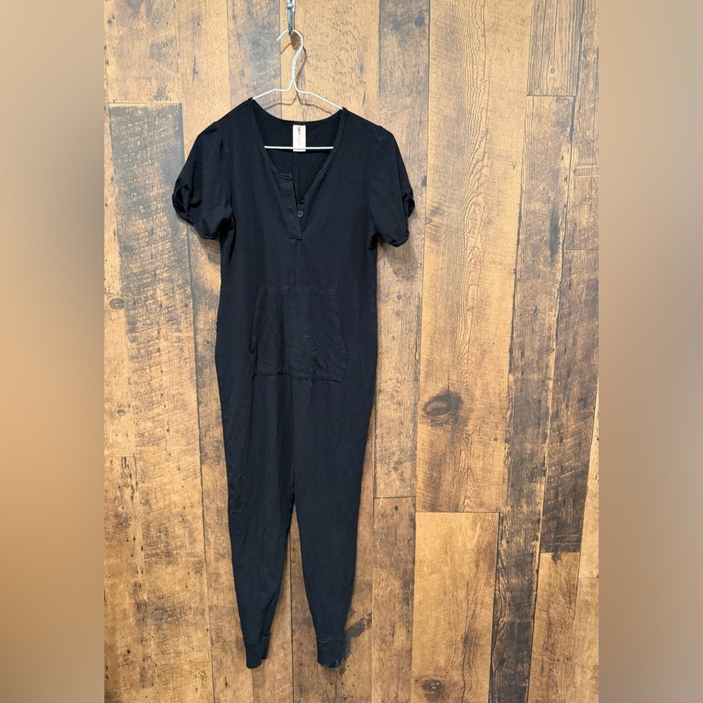 Smash and Tess black short sleeve romper 2XS